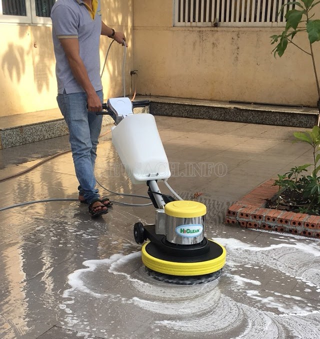 Máy chà sàn đơn - giải pháp vệ sinh sàn nhà hiệu quả