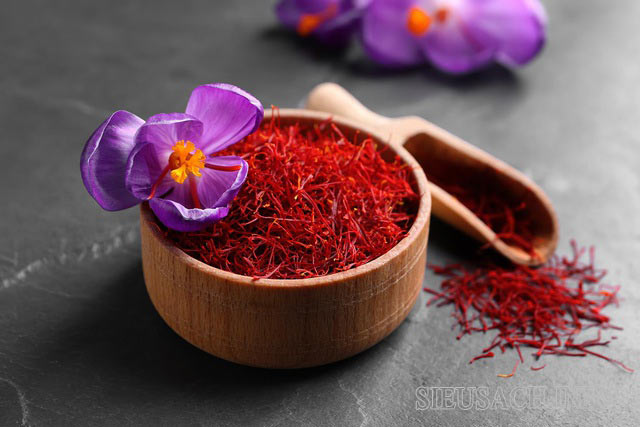 Cách phân biệt saffron thật giả bằng mùi vị