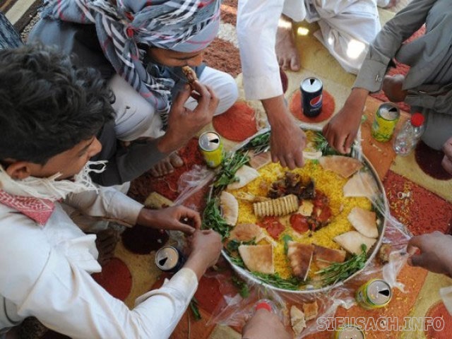 Ăn bốc là một trong những văn hóa của người Ấn Độ