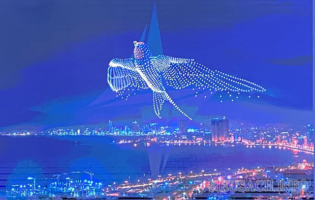 Công nghệ Drone light vẽ tranh trên bầu trời tại Nha Trang