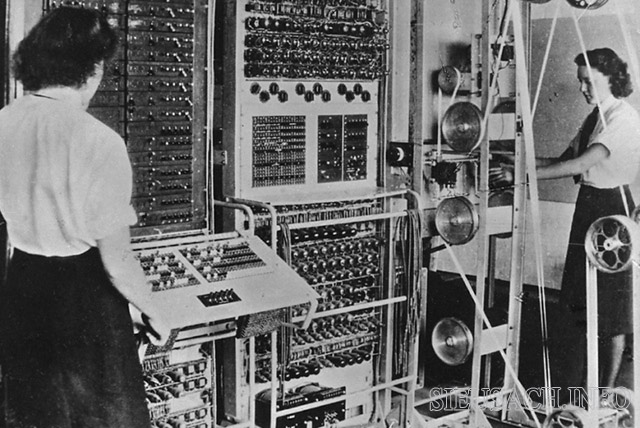 Máy Enigma là máy mã hóa ký tự được sử dụng trong thế chiến thứ 2