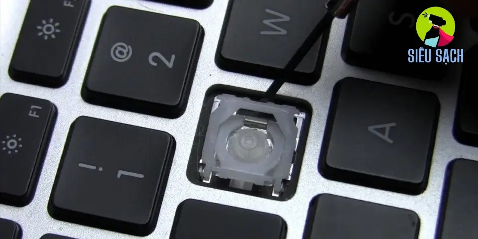 Vệ Sinh Bàn Phím Laptop Nâng Cao: Tháo Rời Phím (Nếu Có Thể) Vệ Sinh Bàn Phím Laptop Nâng Cao: Tháo Rời Phím (Nếu Có Thể)