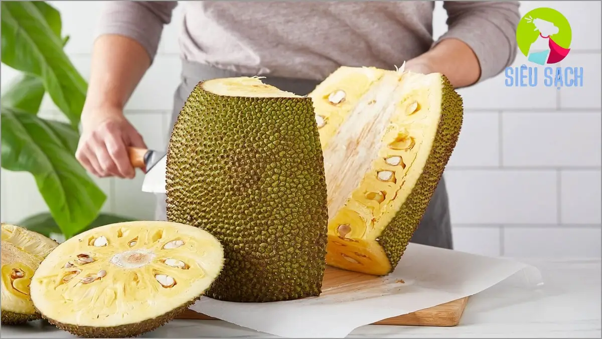 cach lam sach nhua mit tren quan ao 6918a1045a3d6