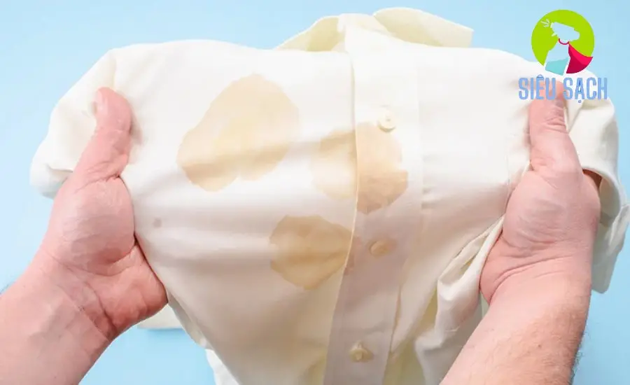 Cách Tẩy Vết Bẩn Dầu Mỡ Trên Quần Áo Hiệu Quả Tại Nhà 2 cach tay vet ban dau mo tren quan ao hieu qua tai nha 696b8f65087ee