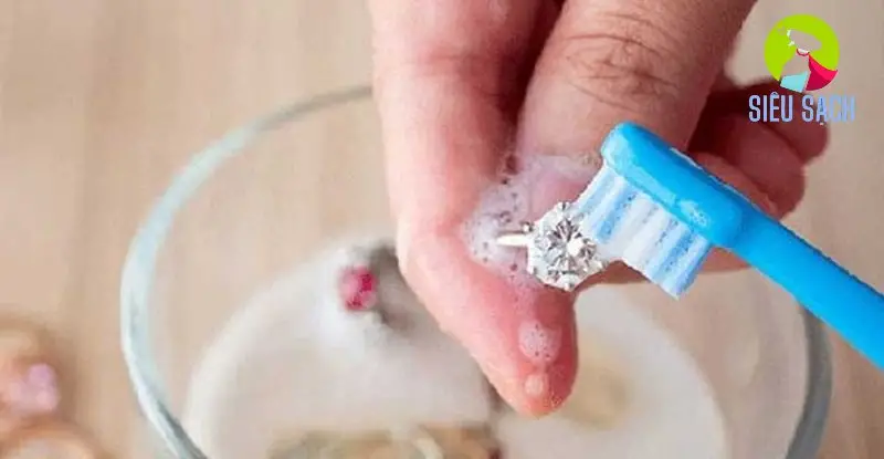 Các Phương Pháp Làm Sáng Dây Chuyền Bạc Tại Nhà Các Phương Pháp Làm Sáng Dây Chuyền Bạc Tại Nhà