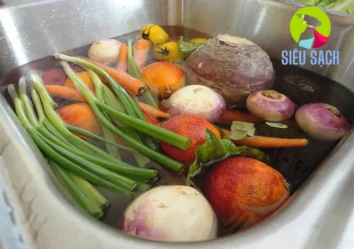 Tại sao cần loại bỏ thuốc trừ sâu khỏi rau củ quả?